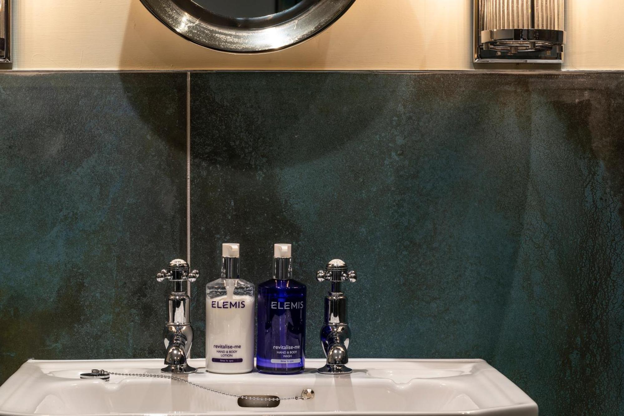 Eagle Mill Luxury Rooms Χάντινγκτον Δωμάτιο φωτογραφία